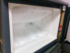 冷蔵庫の霜が大きくなってしまった画像